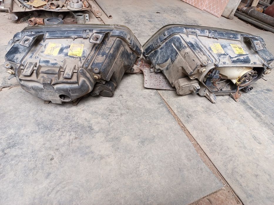 Фары на Ауди А4 б/у