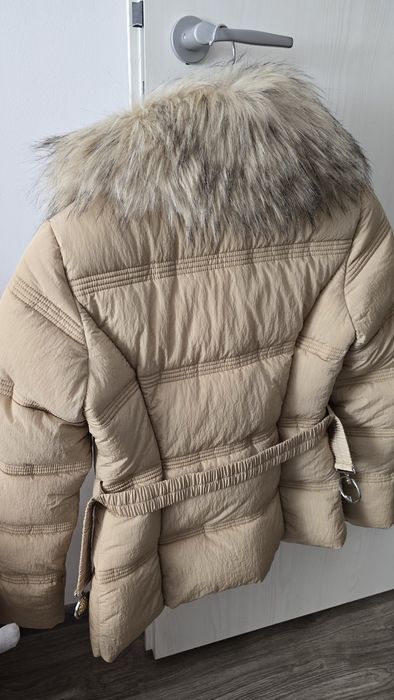 Geaca Guess scurta