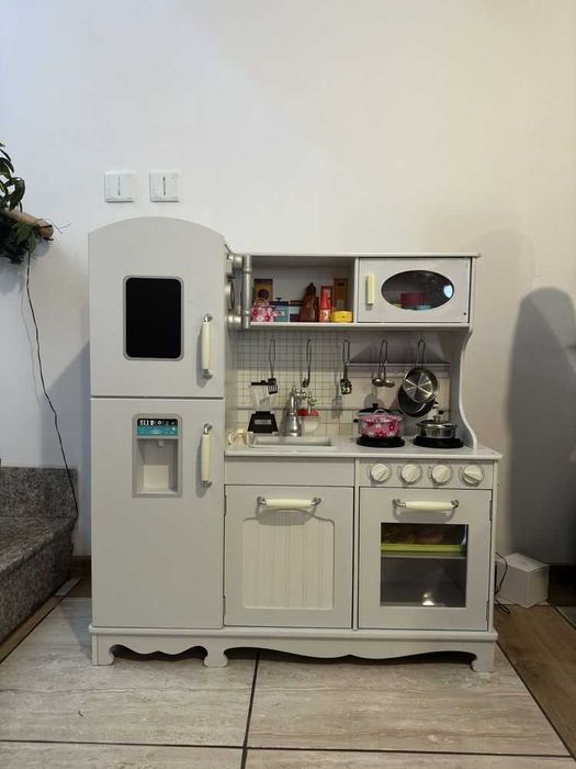 Детска кухня за игра