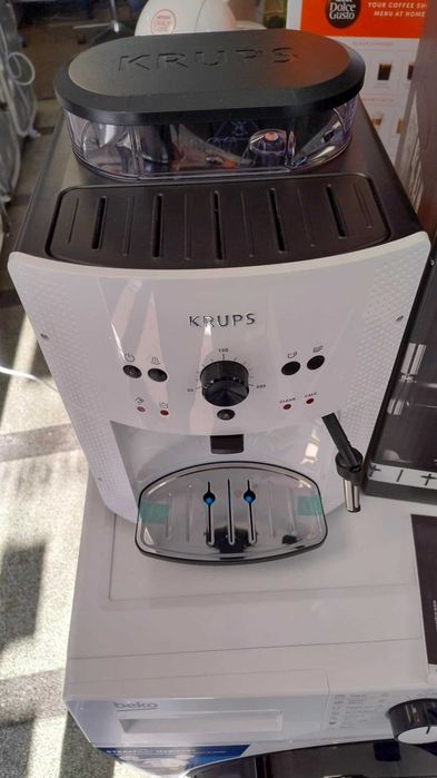 Чисто нова Kaфемашина-Автомат Krups-Крупс 15 бара 1450 W