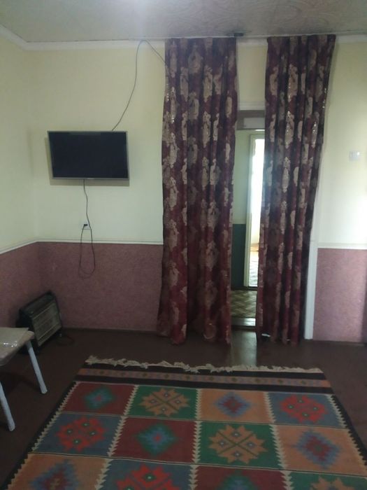 Продается квартира в городе Ангрен5/1.а трёх комнатная этаж 4 керпичн