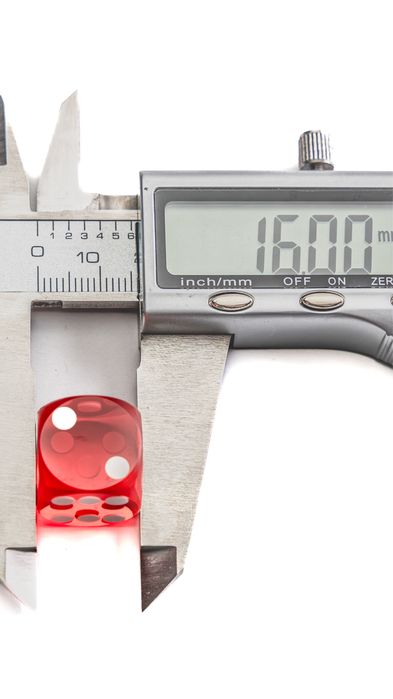 Zaruri precizie barbut rosii 16 mm | fabrica de zaruri barbut precizie