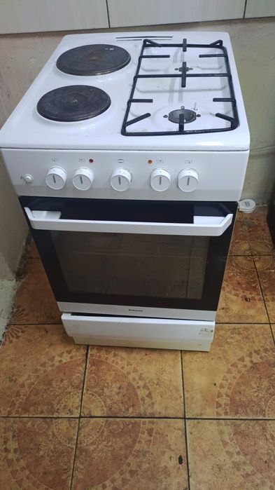 Срочно продам  холодильник и печь