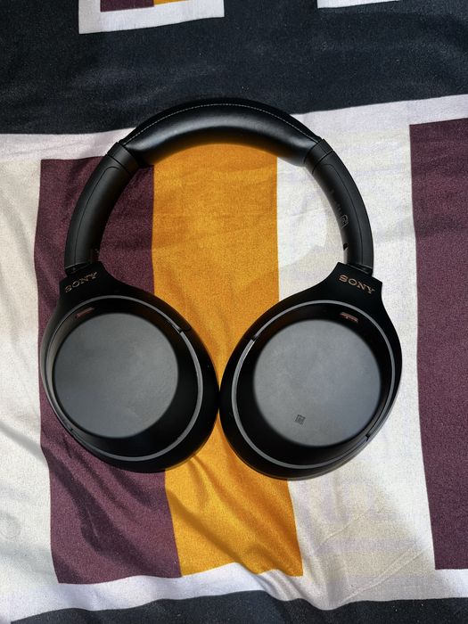 Продам Sony WH-1000XM4