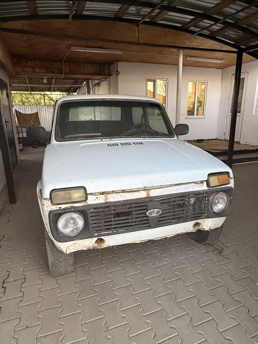 Продам нива 21214 доки и кузов