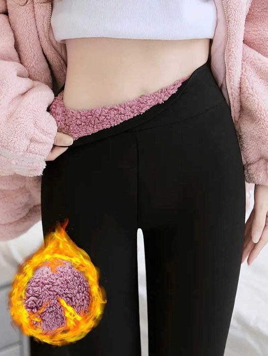 НОВ! Дамски клин с висока талия и дебела подплата! S/M