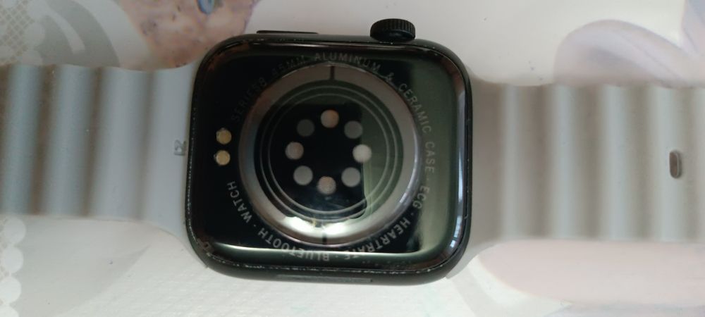 Часы с зарядкой. С гарантией.