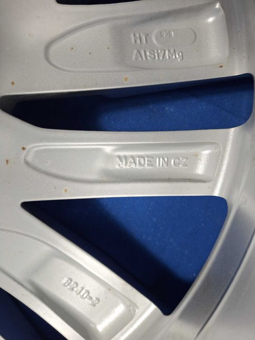 1 Jante Aliaj 5x112 19'' OEM VW Touareg III CR - 8J ET 28 CA NOI !