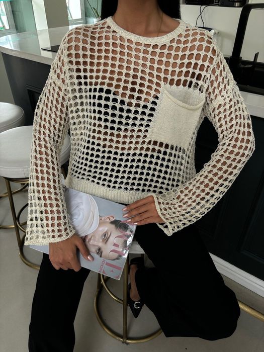 Прекрасен пуловер универсален размер