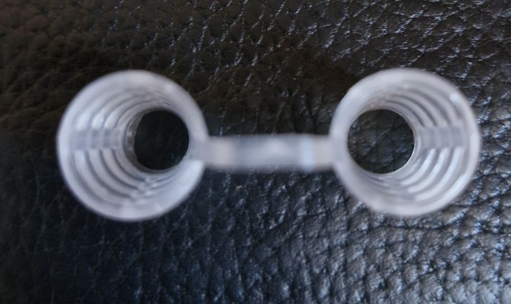 Силиконова щипка с отвори против хъркане