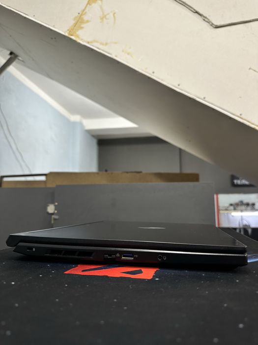 Мощный игравой Acer Nitro V16 i5-14450H 16/512 RTX4050(6GB)