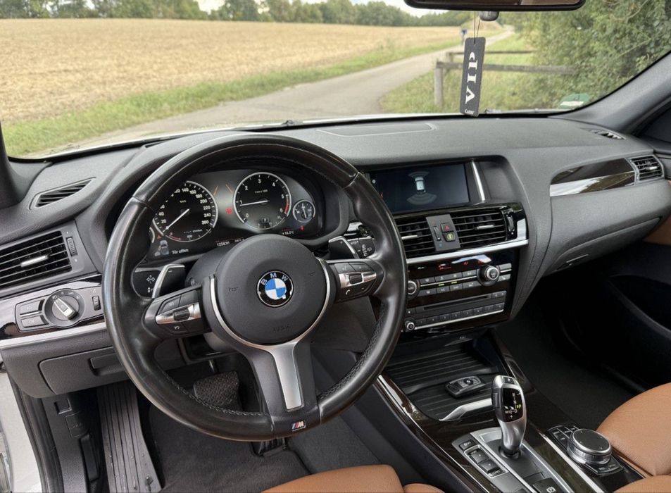 BMW X3 xDrive20d – 190 CP – 4x4 – automat – 125.000 km