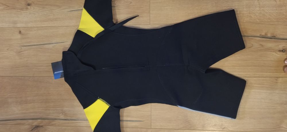 Неопренови костюми за водни спортове различни размери и дължини