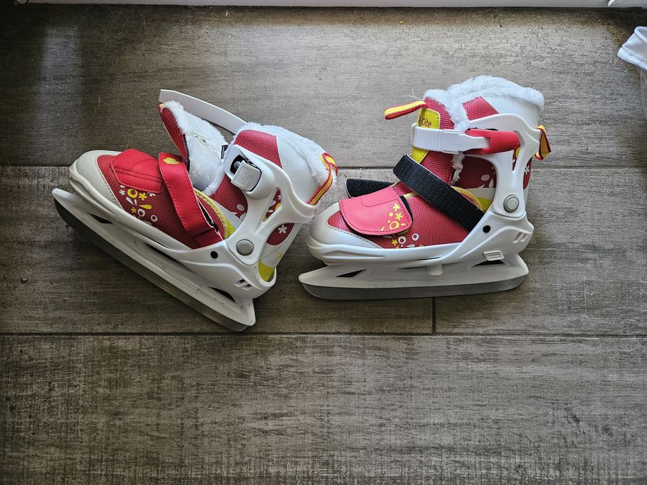 Vând patine de gheață X-City