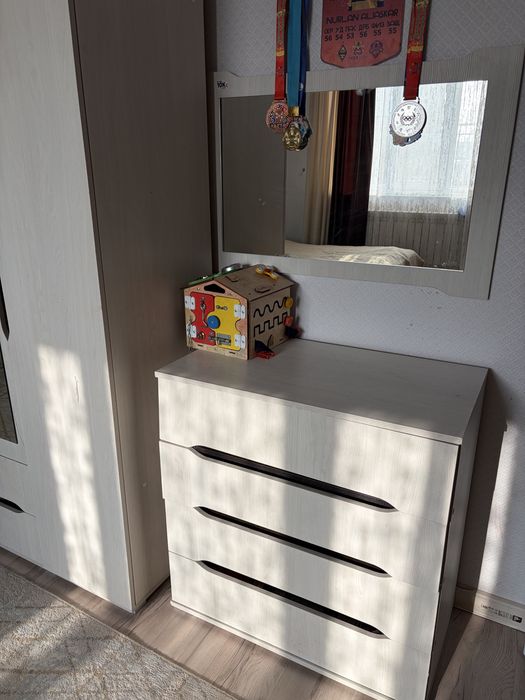 Спальный гарнитур