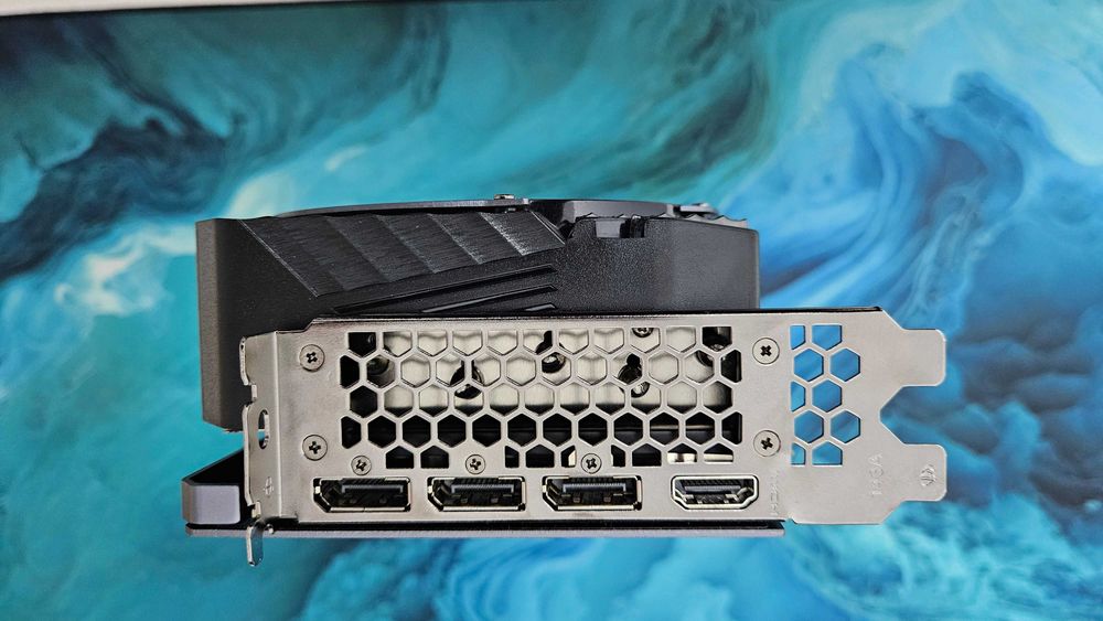 Placă video Gainward NVIDIA GeForce RTX 4070 Phoenix GARANȚIE eMAG