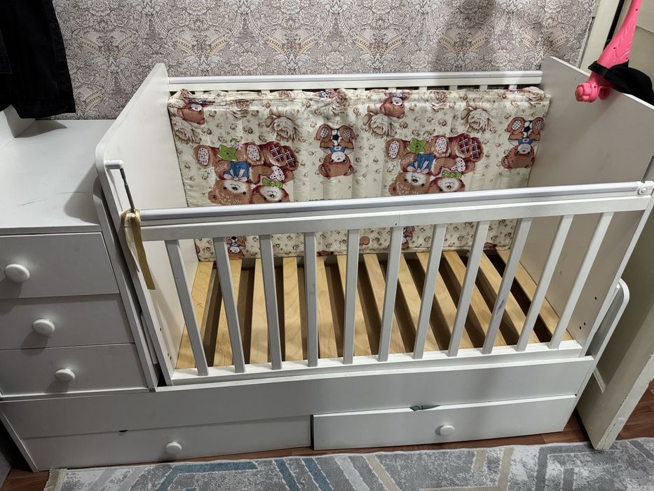 Детская кроватька