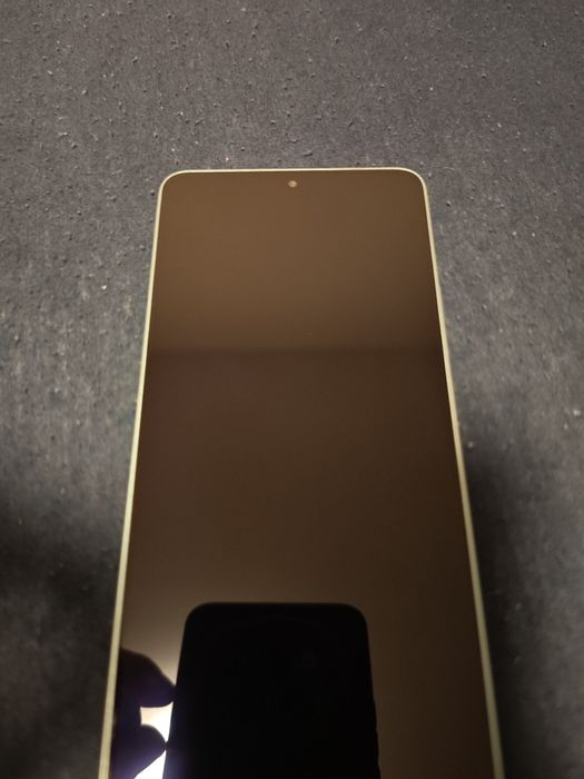 Poco f6 - snapdragon 8s gen 3 - перфектен