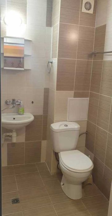 Дава се под наем Двустаен апартамент в Бургас, Възраждане - 55 кв.м за 167 € - Снимка #5