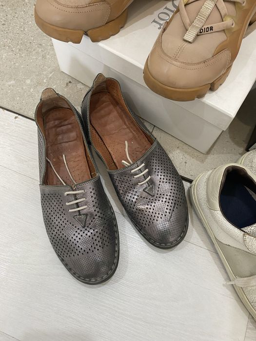 2 обуви дешево отдаю