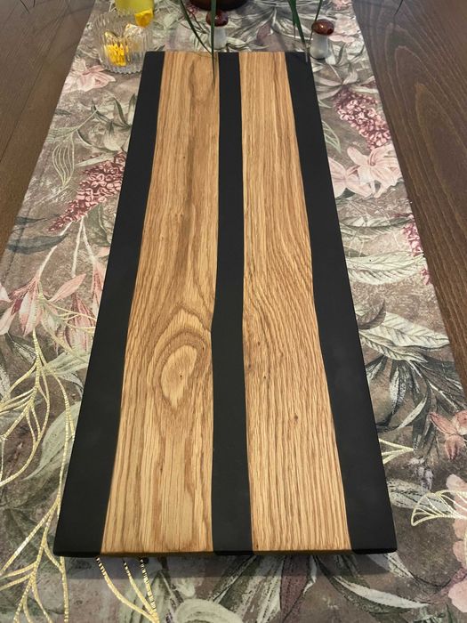 Platou din lemn de stejar si  rășină epoxidică