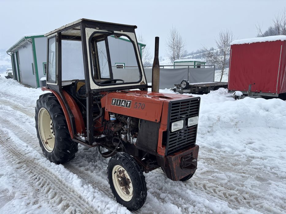 Tractor viticol fiat 570