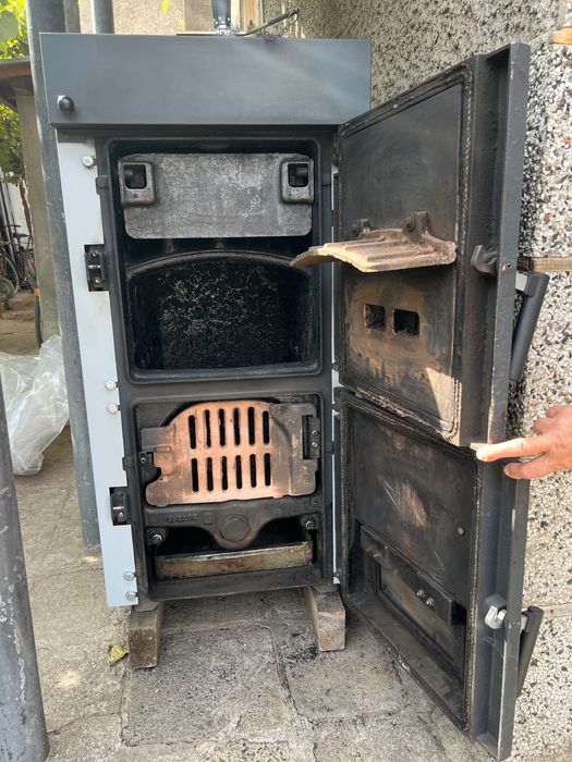 Чугунен котел на твърдо гориво BISOLID NEW К5 + водна помпа