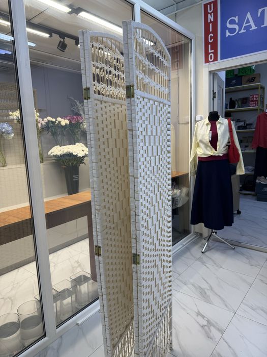 Ширма продаётся за 15 тысяч