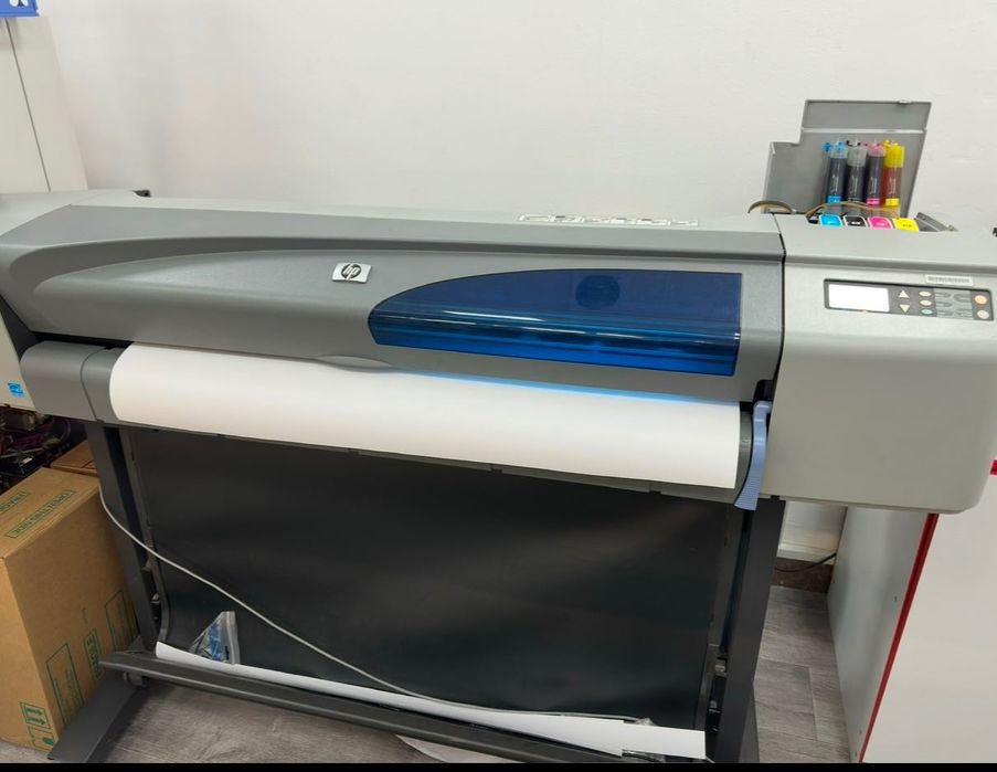 Продам плоттер  hp designjet 500 plus.
