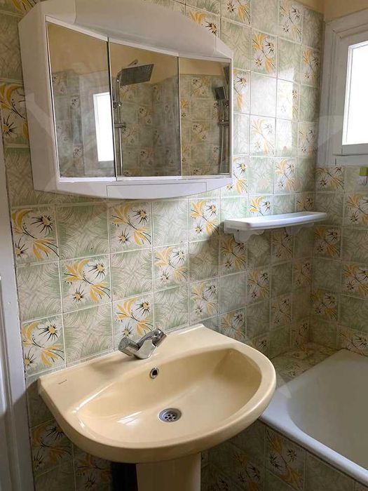 Дава се под наем Етаж от къща в Пловдив, Център - 55 кв.м за 398.82 € - Снимка #10