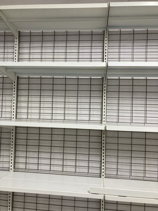 Стеллажи с полками