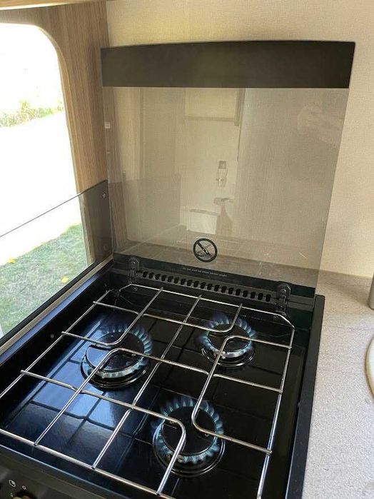 Rulota super spatioasa pentru familie cu 2, 3 sau chiar 4 copii