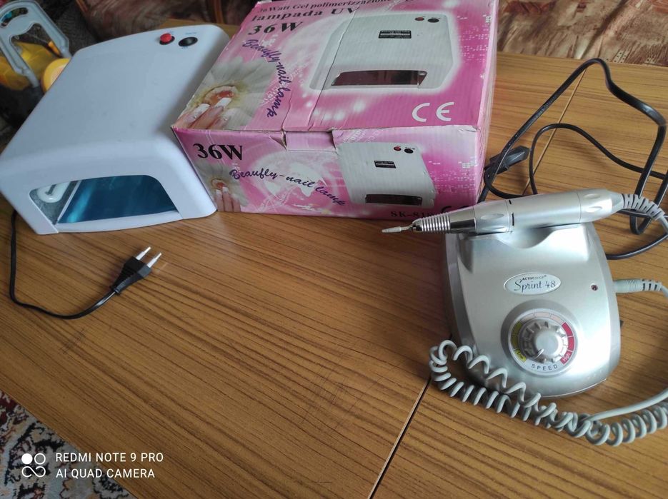 Електрическа пила и лампа за печене на гел лал.