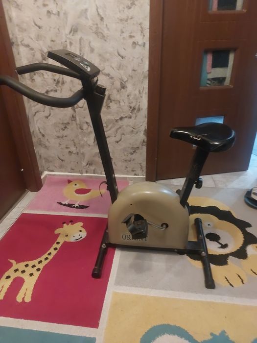 Bicicletă fitness 150