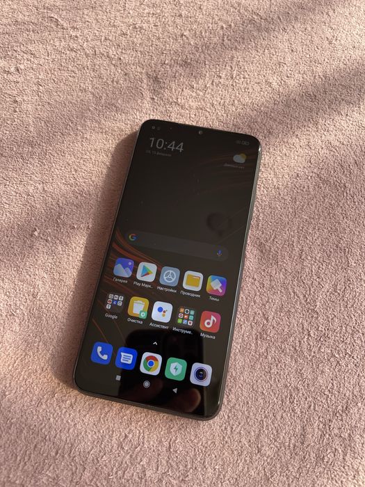 Продам поко м3 на 128 гб