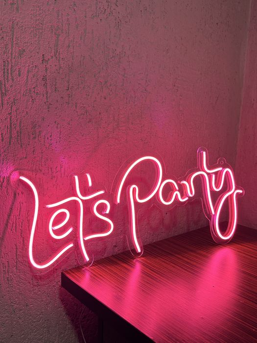 Неоновые вывески для Дома, Офиса