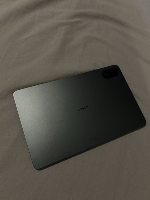 Продам планшет Honor Pad X9 новый