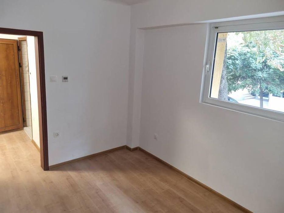 Дава се под наем Двустаен апартамент в София, Център - 53 кв.м за 562 € - Снимка #10