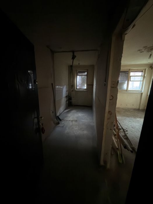 Apartament in Petrosani — fotografia 1