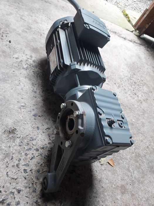 Motor cu reductor 2,2 kw