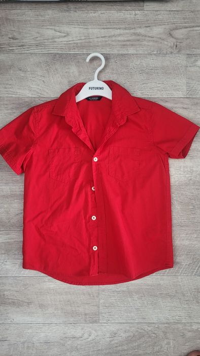 Продам рубашки на мальчика