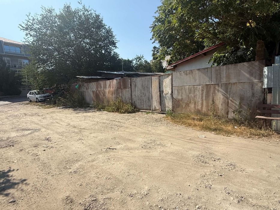 Teren de vanzare mai multe detali 0760807935