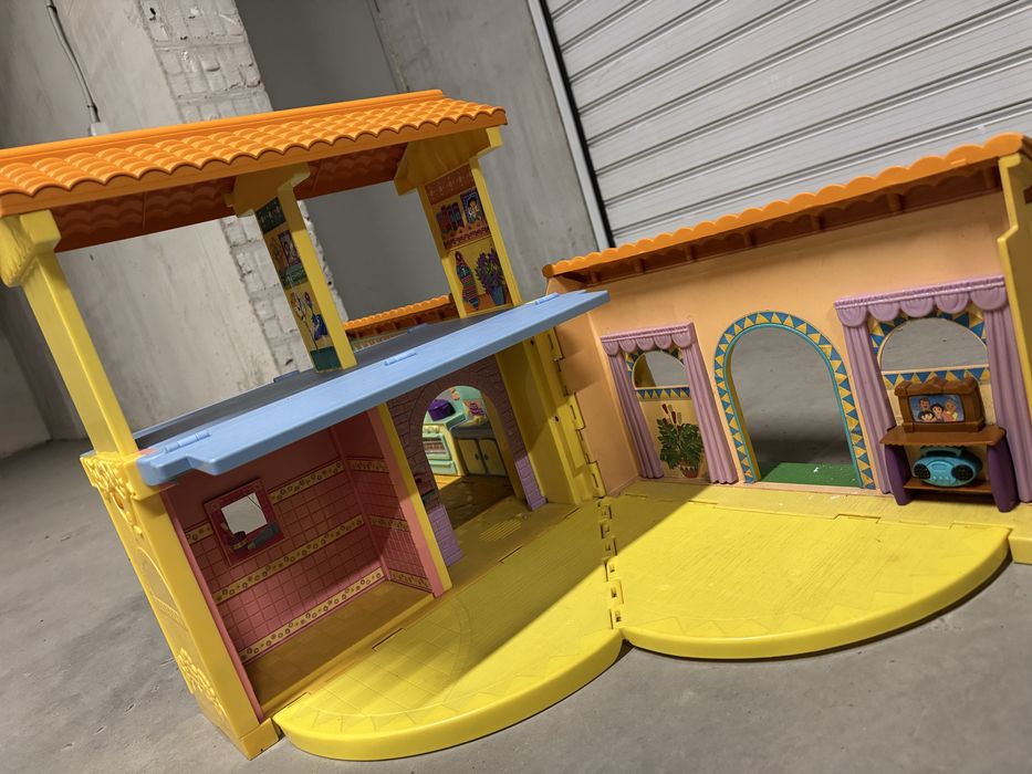 Детска къща /Къщата на Дора/ гпвореща