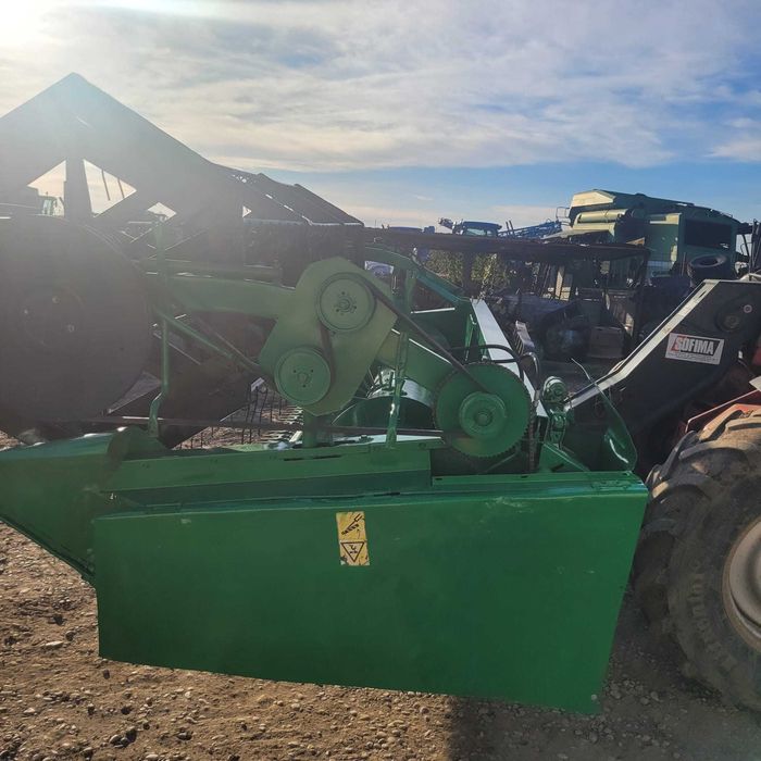 Header John Deere