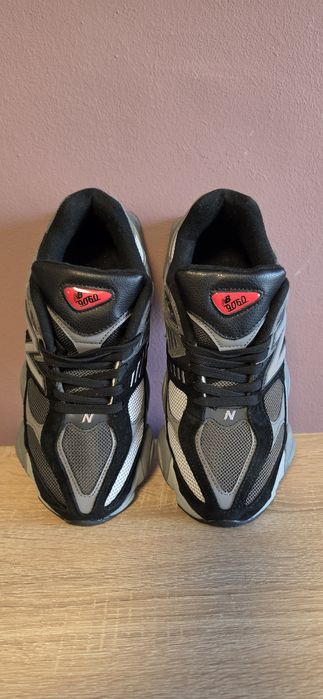 NEW BALANCE 9060 Grey Black