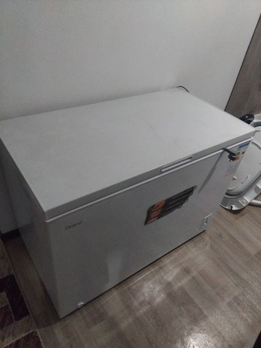 Продам морозильную камеру