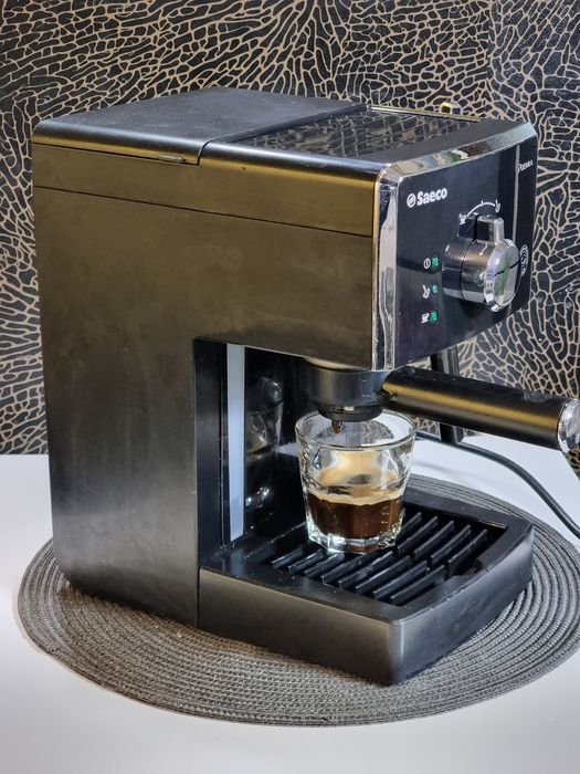 Кафемашина Saeco Poemia