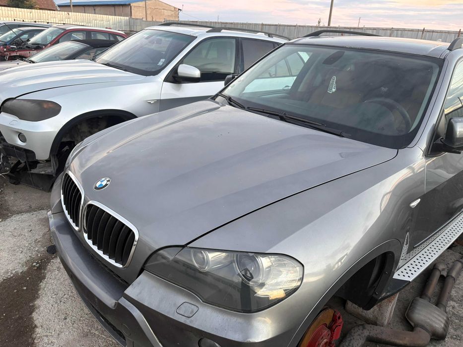 Преден капак бмв е70 bmw e70