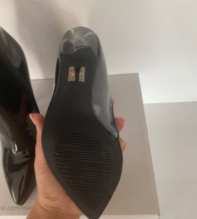 Страхотни лачени обувки на ток