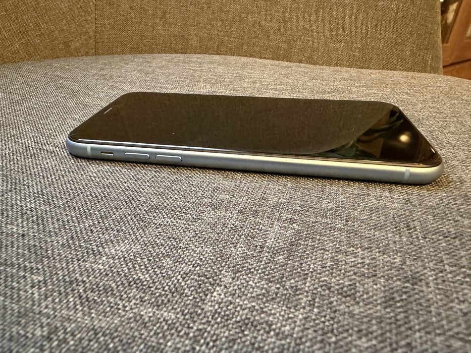 iPhone XR 64GB Blue - много добро състояние